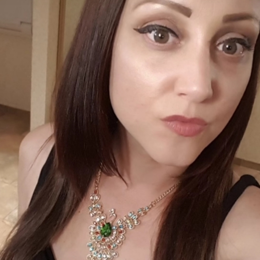 Meet your Posher, Jen
